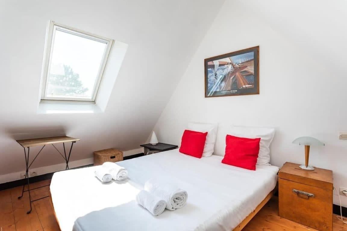 Le Capucin - Petit Duplex Avec Place De Parking Dinard Eksteriør bilde