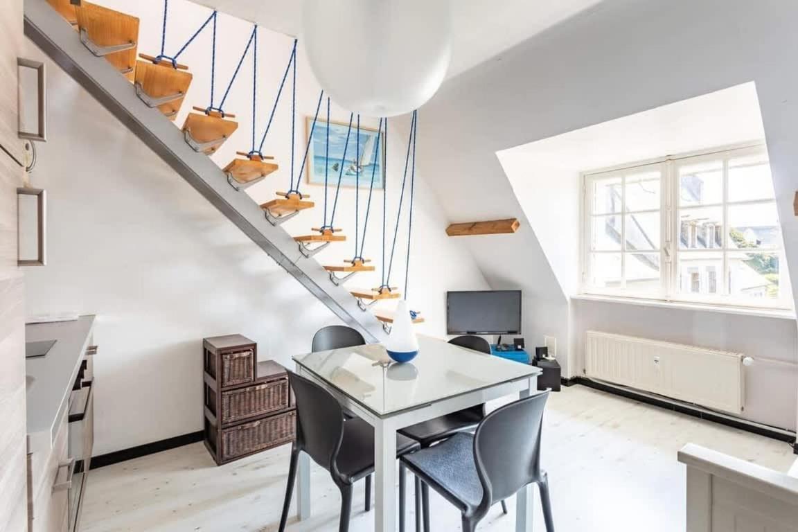 Le Capucin - Petit Duplex Avec Place De Parking Dinard Eksteriør bilde